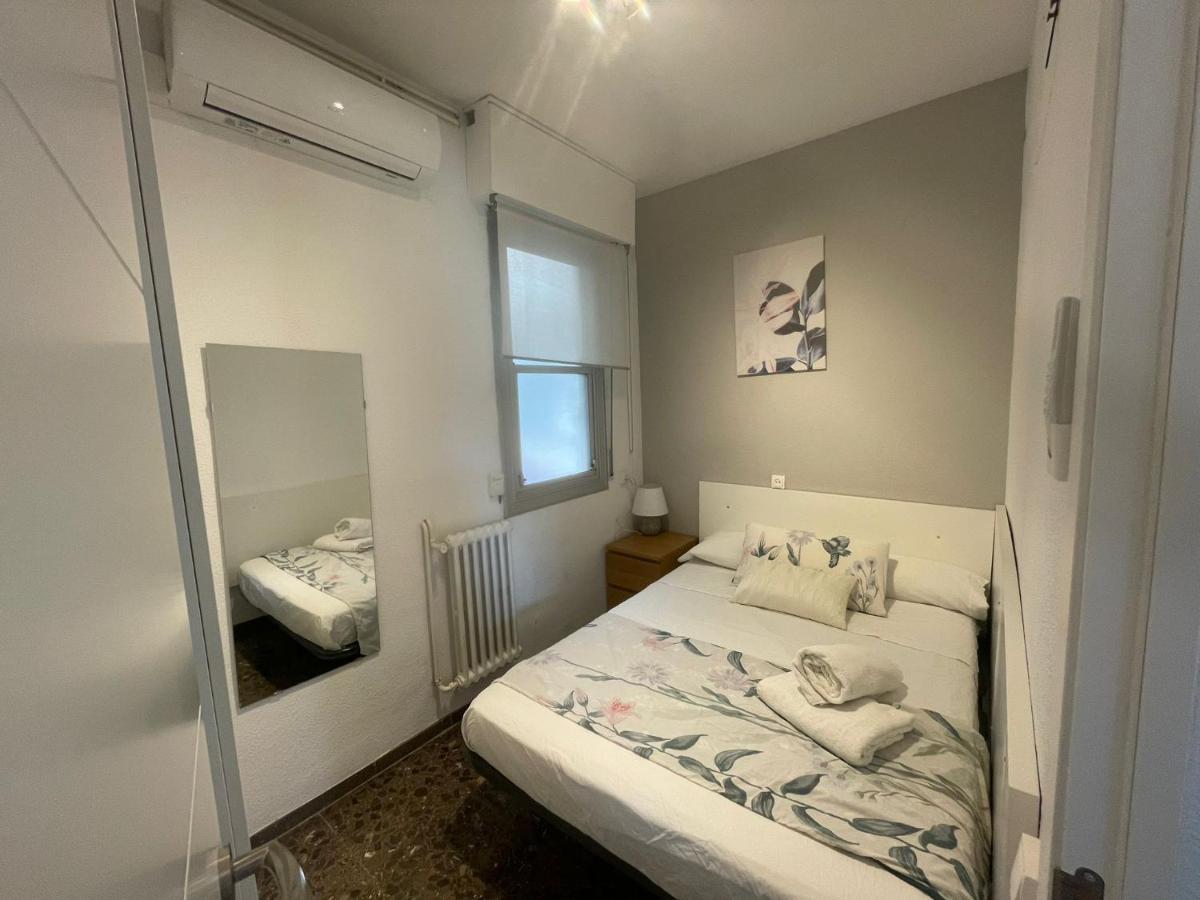Family-Friendly Home In Central Barcelona 4Bdr Exterior foto