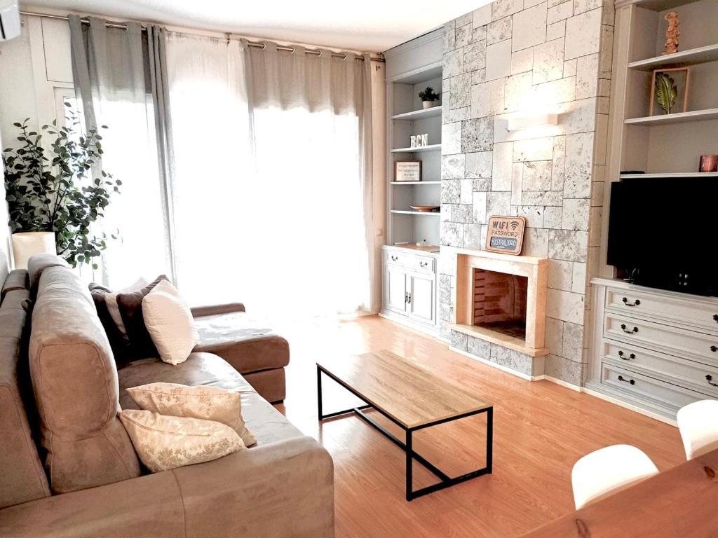 Family-Friendly Home In Central Barcelona 4Bdr Exterior foto